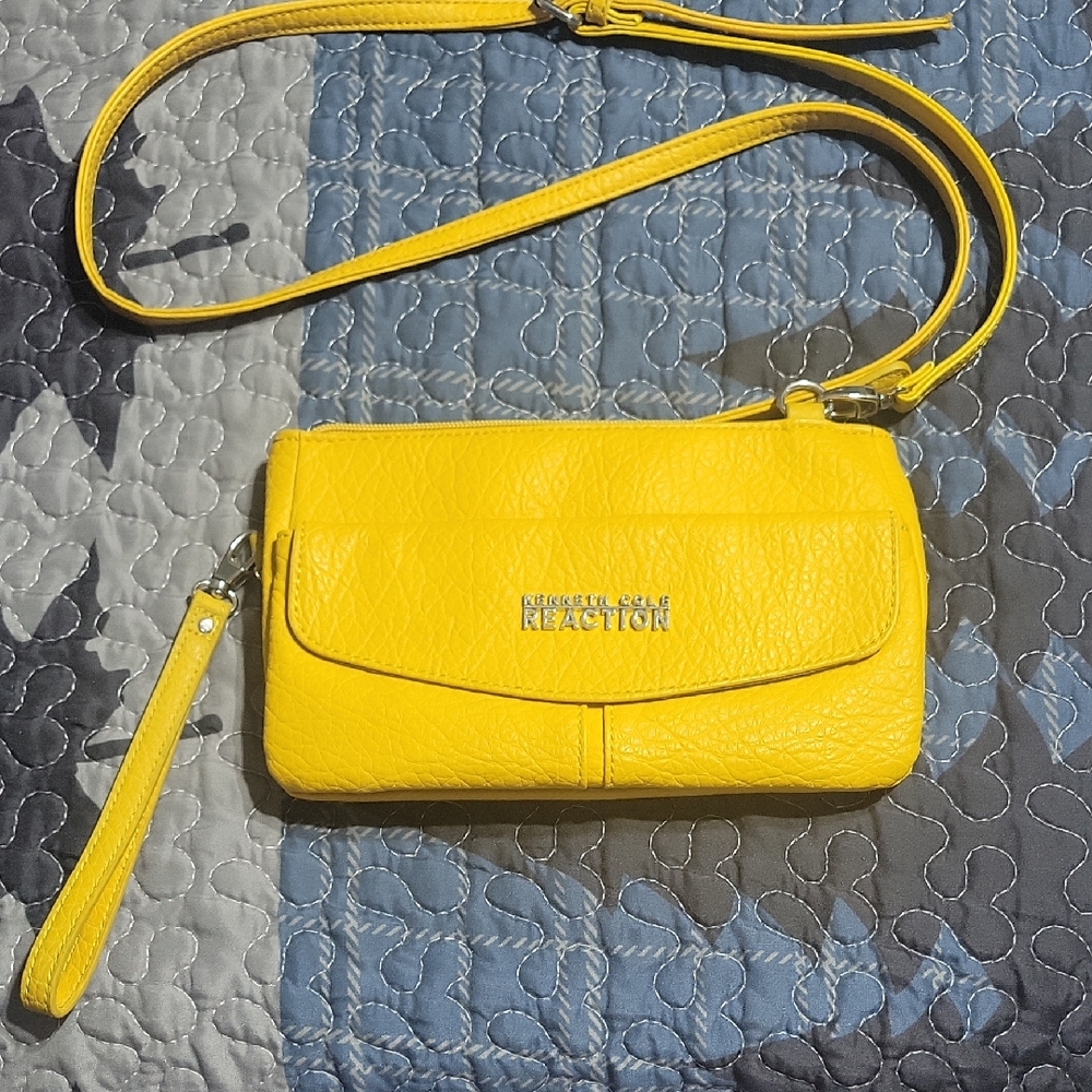 Kenneth Cole Reaction Sunny Yellow Wristlet